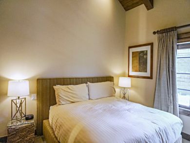 Bedroom with Double Bed